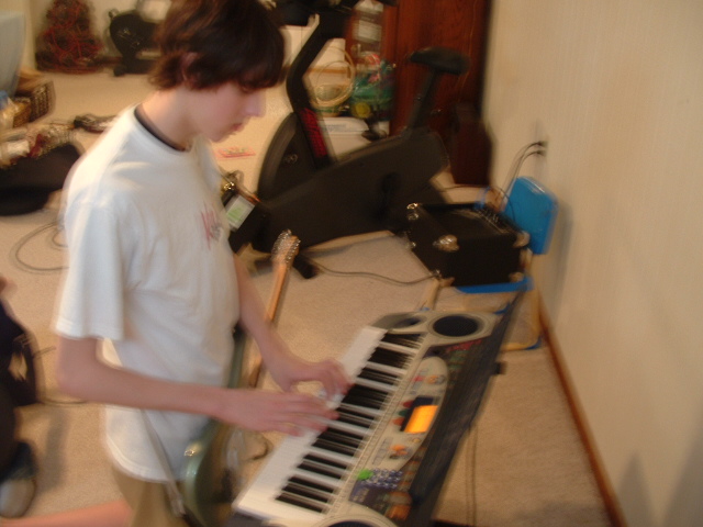 2004_0327image0012.jpg