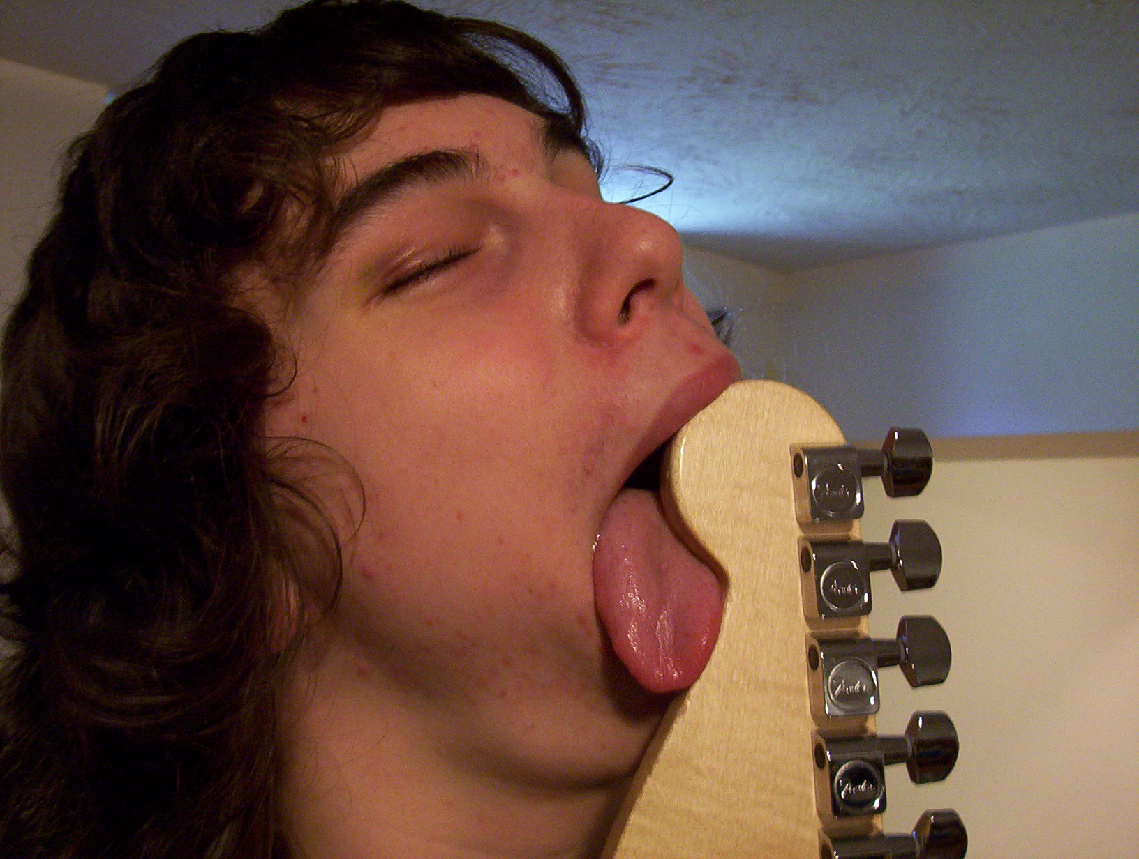 mikemakeout.jpg